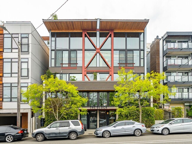 Foto del edificio - 1709 Dexter Ave N