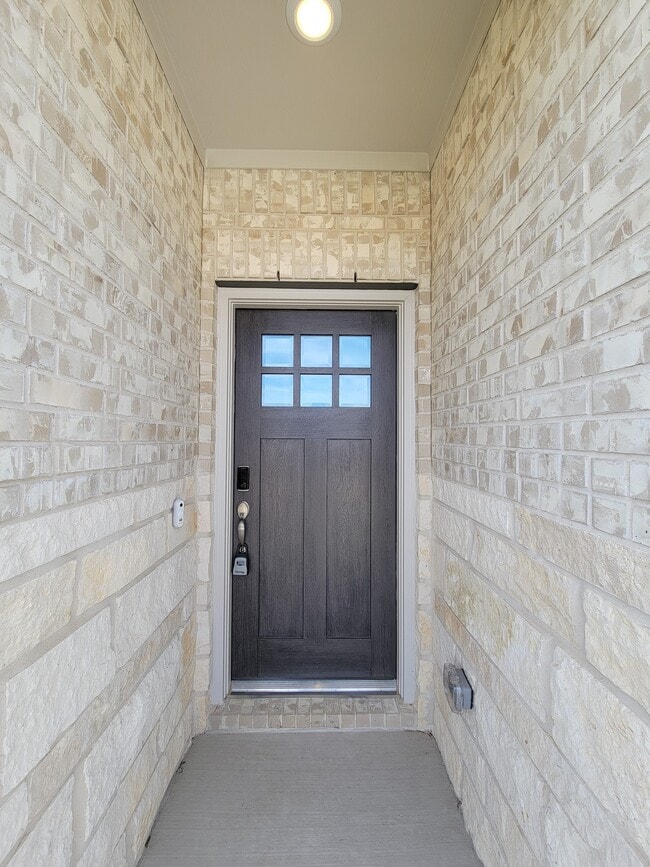 Foto del edificio - 17415 Butterfly Orchid