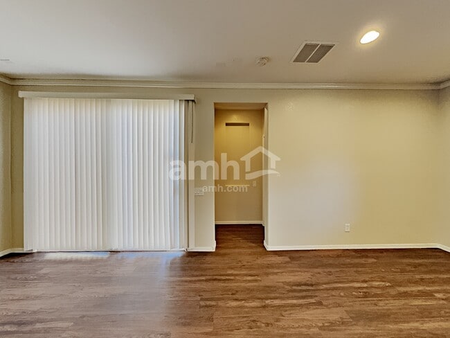 Building Photo - 11620 Sleepy Heaven Place
