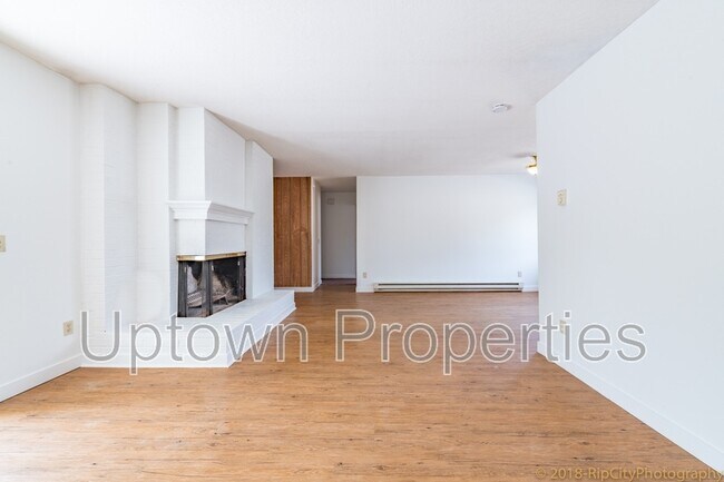 Building Photo - 3435 SW 125th Ave
