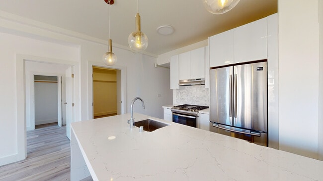 Photo - 1803 California St Apartment