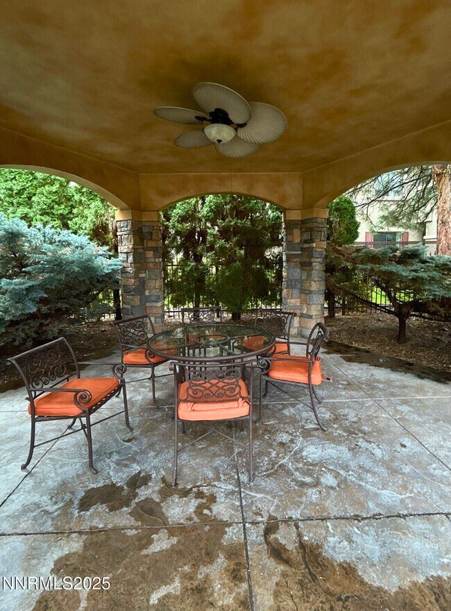 Building Photo - 900 S Meadows Pkwy