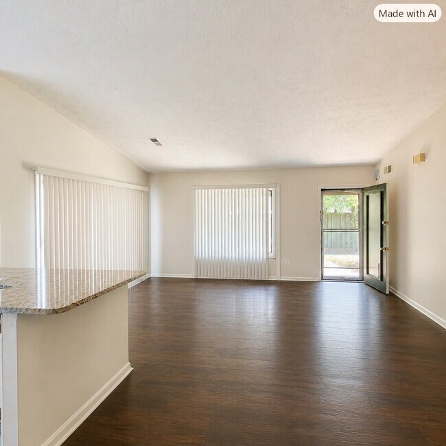 Foto del edificio - 5727 Thunder Hill Rd