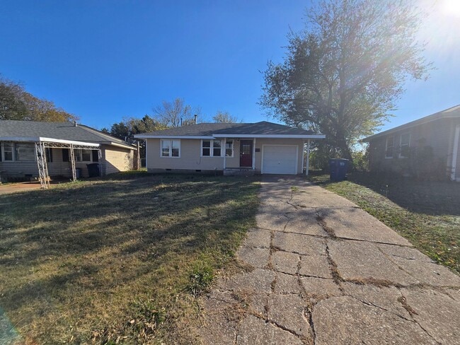Building Photo - 2 bed, 1 bath in Shawnee, OK!