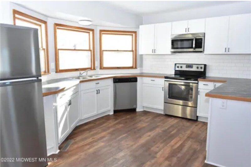 Foto principal - 1231 8th St N