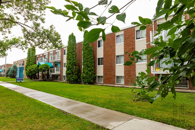 Photo du bâtiment - Wellington Apartments