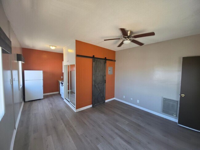 Foto del edificio - 13501 S Inglewood Ave