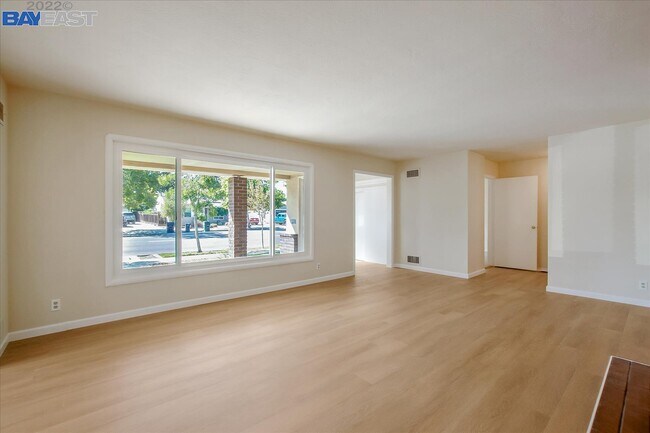 Foto del edificio - 1576 Fourth St