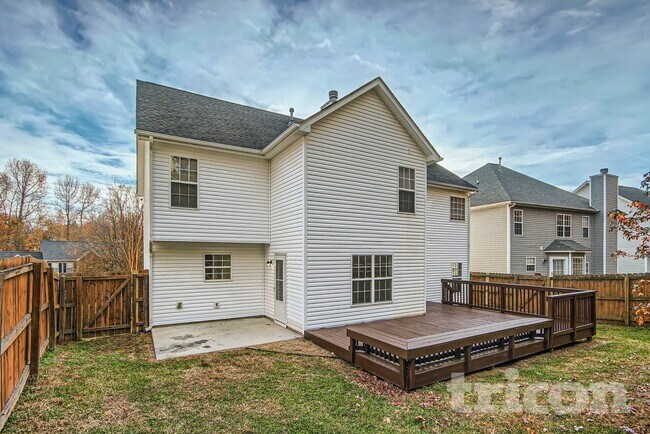 Foto del edificio - 5005 Eagle Creek Dr