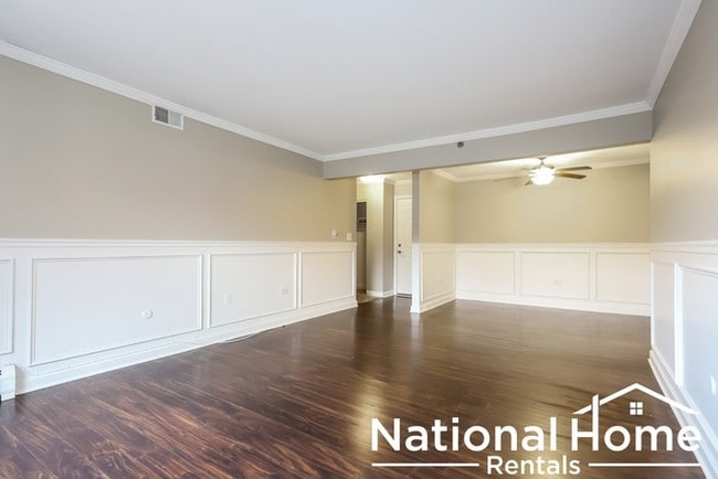 Building Photo - The Perfect Condo in Hillside, Illinois!