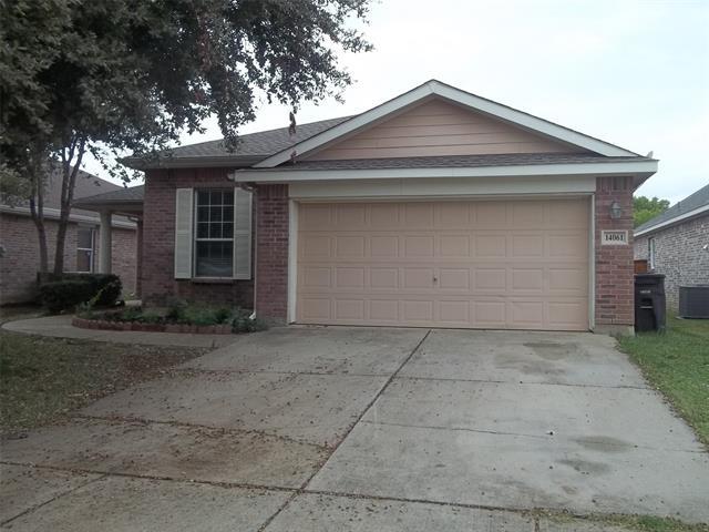 Foto principal - 14061 Lost Spurs Rd