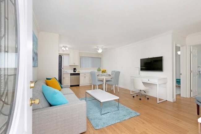 Foto del edificio - Del Rey Apartments