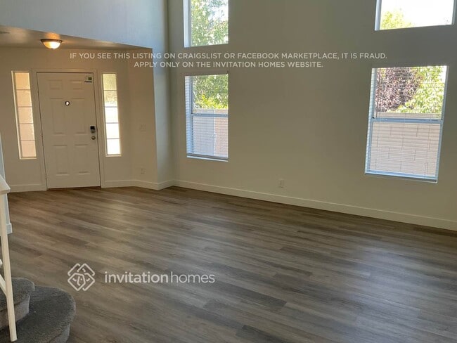 Building Photo - 3320 Twin Bridges Ct