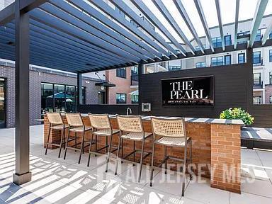 Building Photo - 2000 Schindler Dr