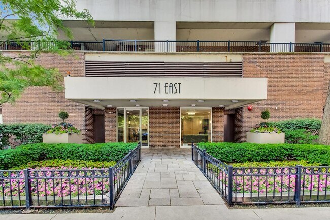 Foto del edificio - 71 E Division St