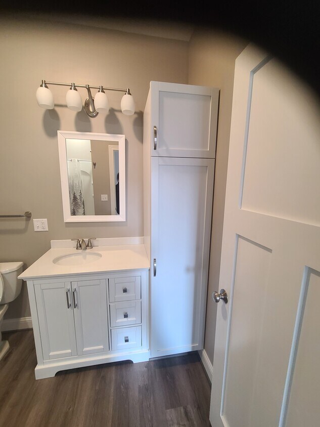Foto principal - 1154 White St