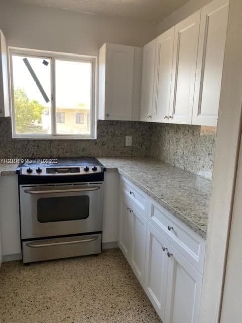 Building Photo - 2921 SW 10th St  26 Miami Fl 33135