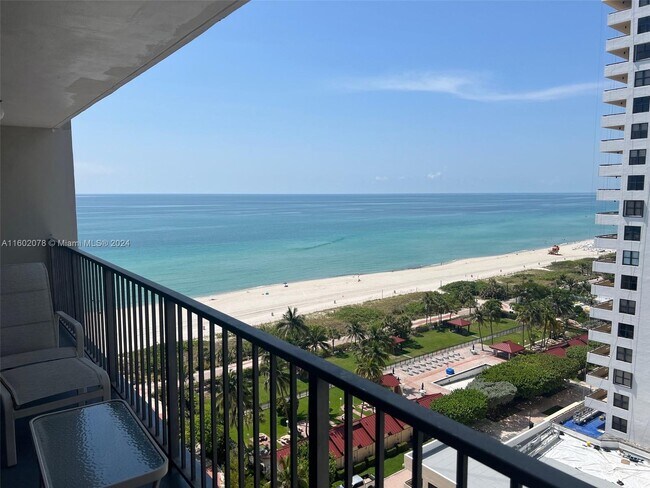 Foto del edificio - 2625 Collins Ave