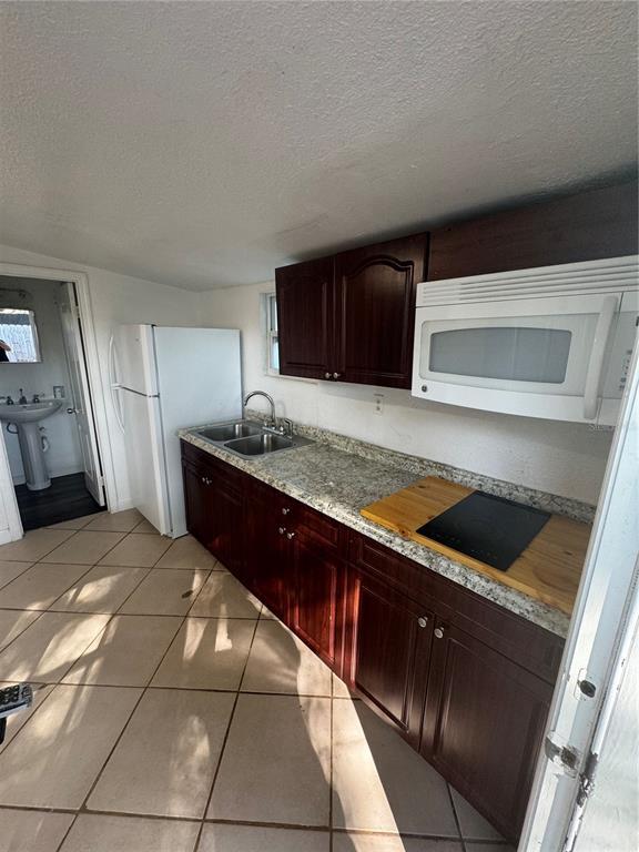 Foto del edificio - 4115 W Comanche Ave