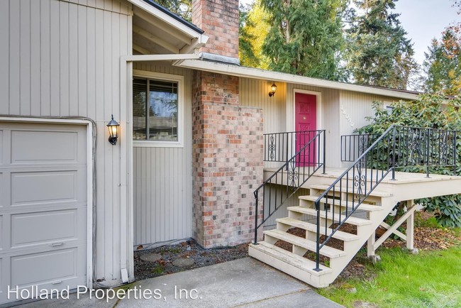 Building Photo - 5 br, 2 bath House - 18040 SW Salix Ridge St.