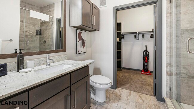 Foto del edificio - 3001 Crockett St