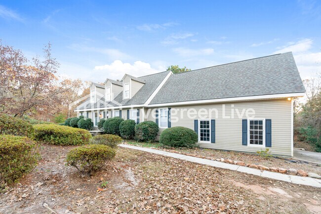 Foto del edificio - 501 Pheasant Ridge Dr