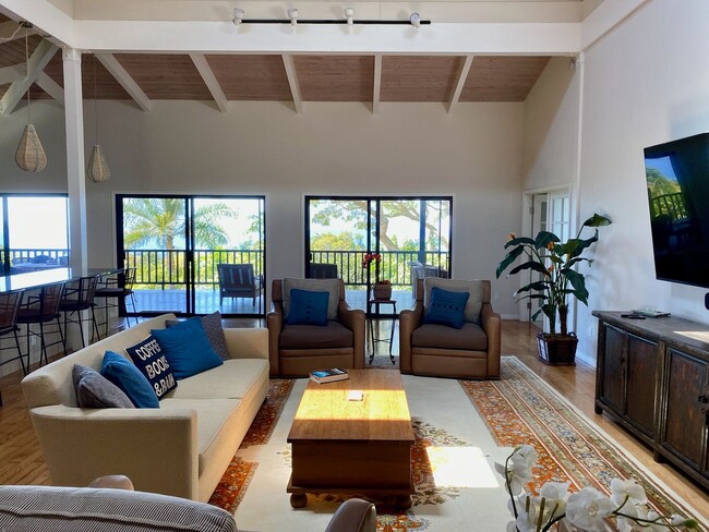 Building Photo - Beautiful Holualoa House 5 bed/ 4 bath