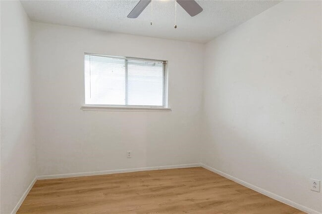 Foto del edificio - 812 Jefferson Ave