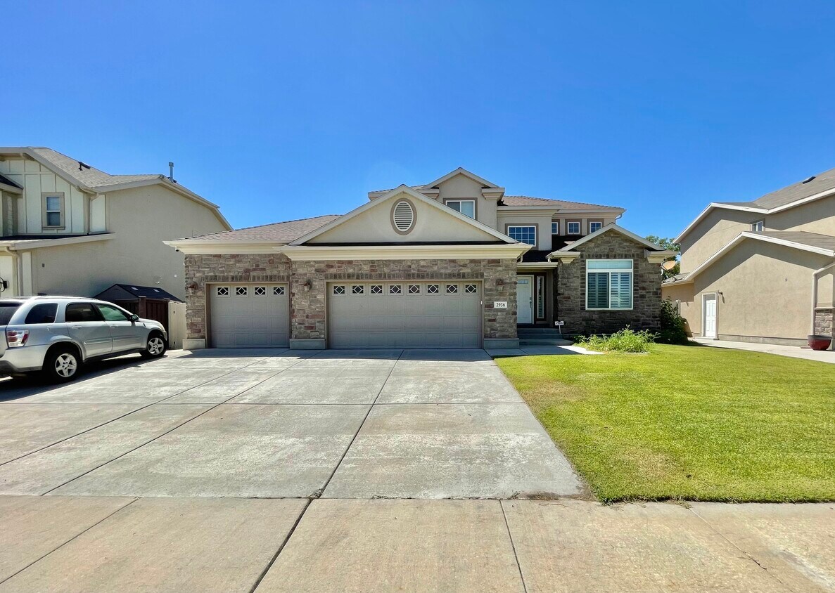 Foto principal - 2936 Sefton Dr