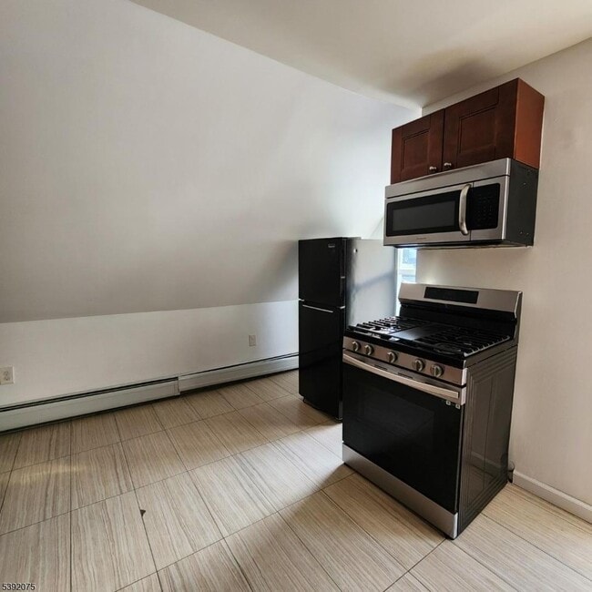Foto del edificio - 316 Summer Ave