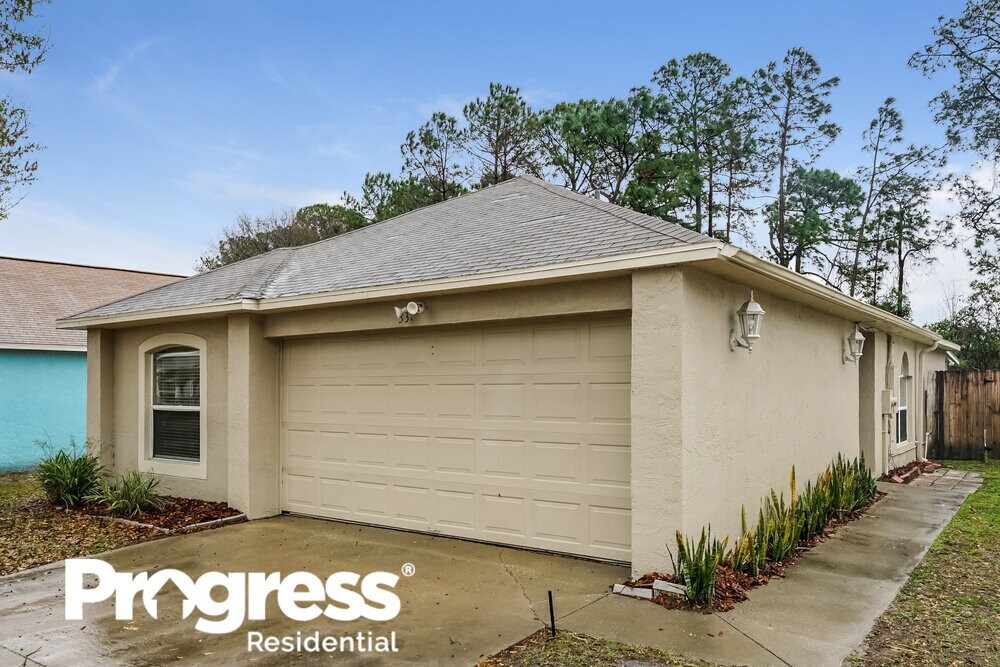 Foto principal - 331 Placid Lake Dr