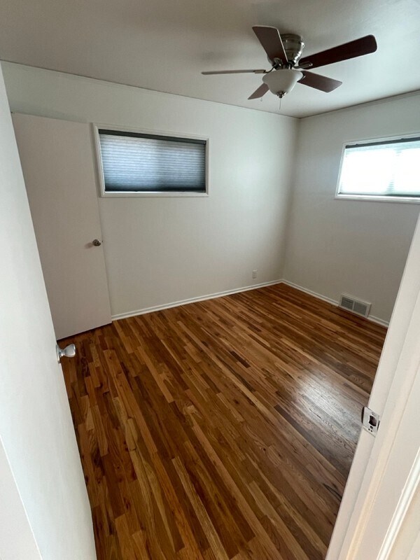 Building Photo - 1030 E Atkin Ave