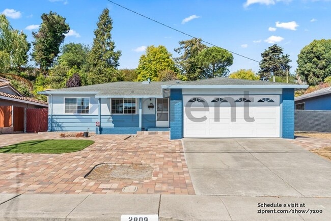 Building Photo - 2809 Sargent Ave