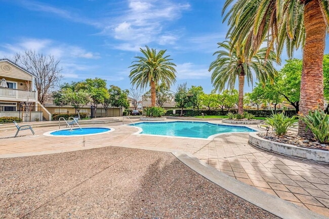 Foto del edificio - "Chic 1-Bed Sanctuary in San Jose with Har...