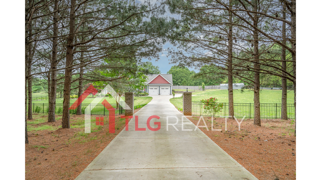 Building Photo - 8993 Plank Rd
