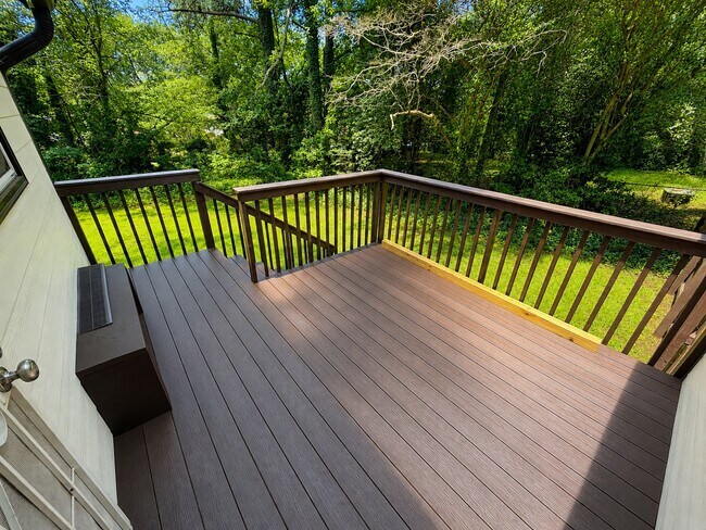 Foto del edificio - 1745 Hadlock St SW