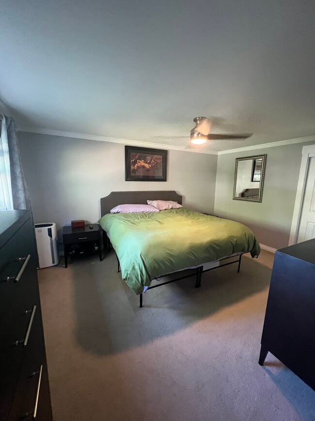 Foto del edificio - 98 SW Hartley Ave