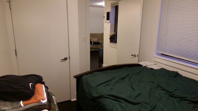 Foto del edificio - 1 br, 1 bath Apartment - 6511 Booth St 2B