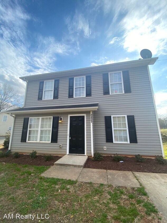 Primary Photo - 4 br, 2 bath House - 2421 Elmin Street