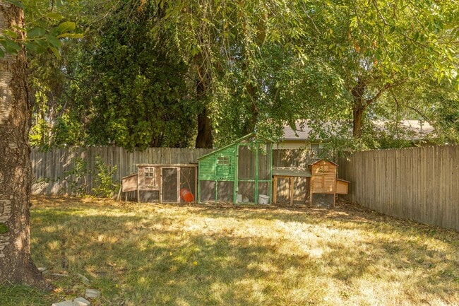 Building Photo - 14853 Burger Ln