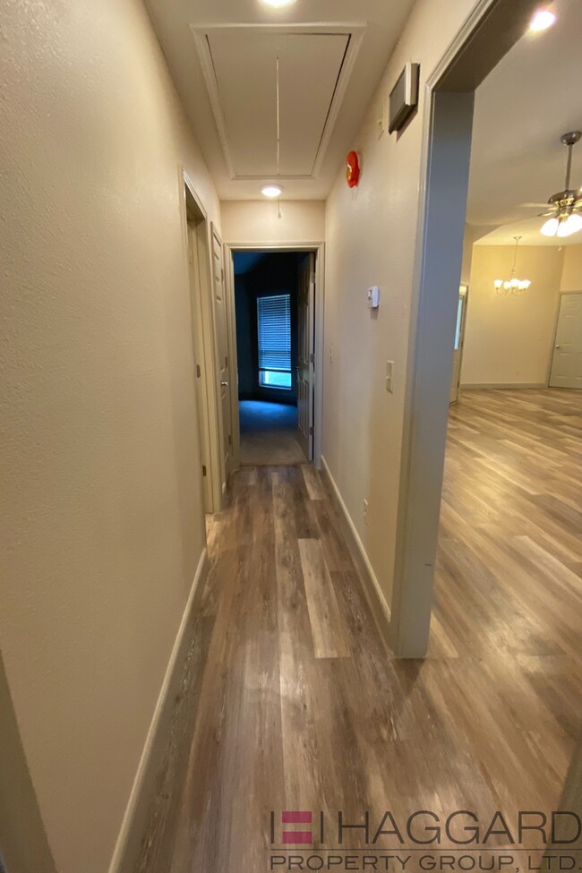 Building Photo - Renovated Frisco Home 3/2/2 in a Quiet Nei...