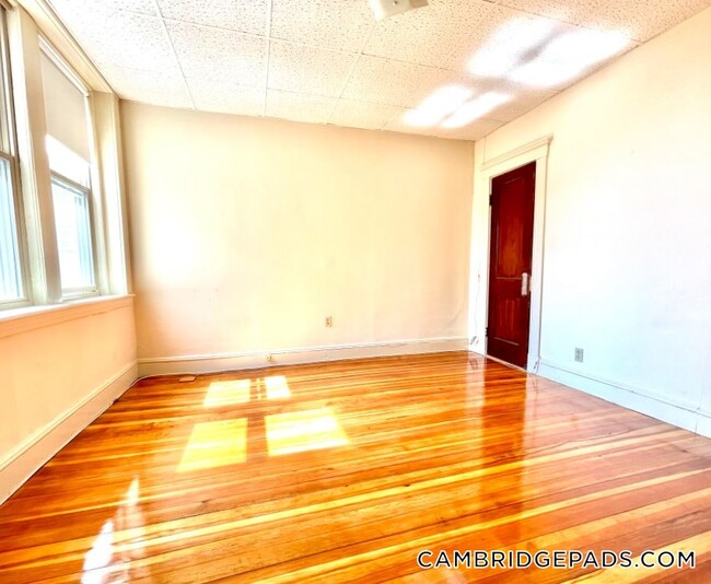 Foto del edificio - 7 Woodbridge St