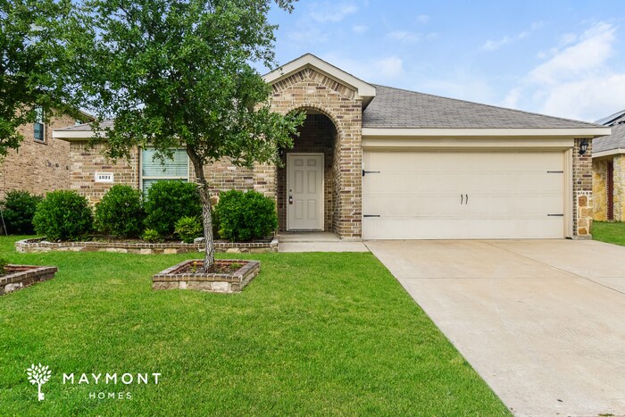 Foto principal - 1321 Basswood Ln