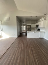 Building Photo - 761 N 260 W