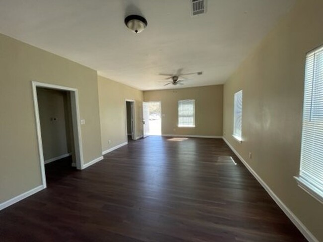 Foto del edificio - Newly remodeled 2bed/1bath in Beaumont