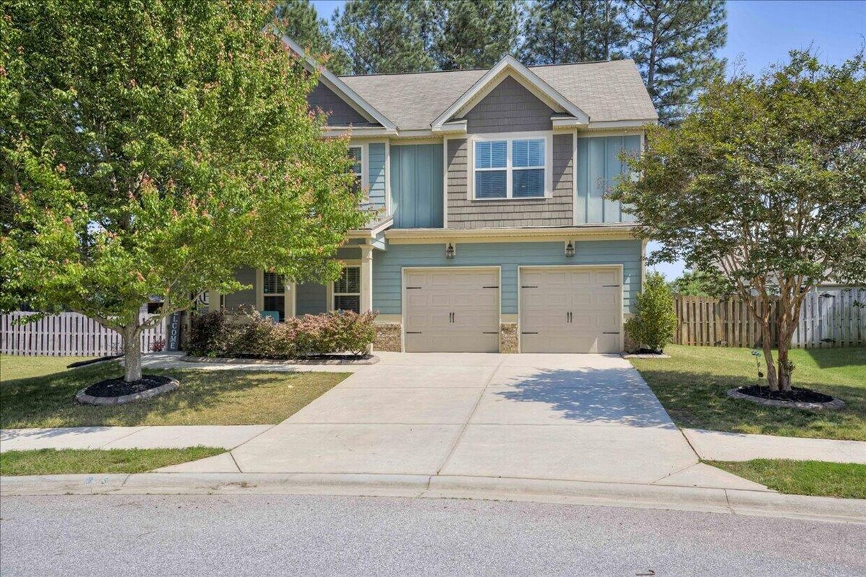 Primary Photo - Beautiful Canterbury Farms 4 Bedroom!
