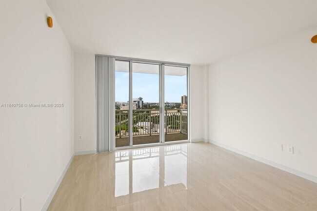 Foto del edificio - 19501 W Country Club Dr
