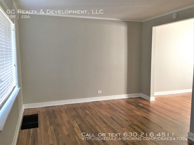 Building Photo - 9548 S Euclid Ave