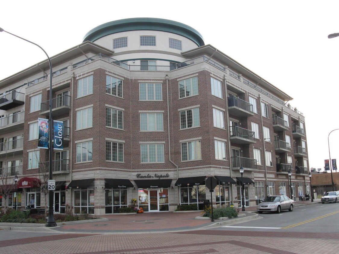 Building Photo - 100 S Emerson St