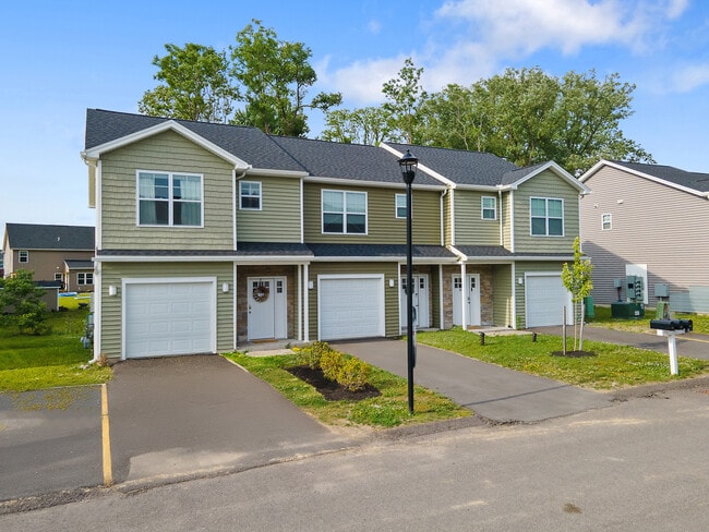 Building Photo - Marion Gardens Townhomes